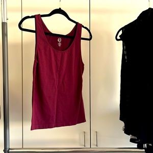 Maroon tank top